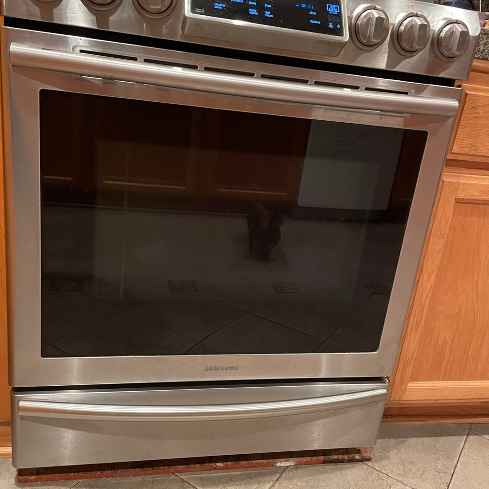 Samsung range - Picture 2 of 3